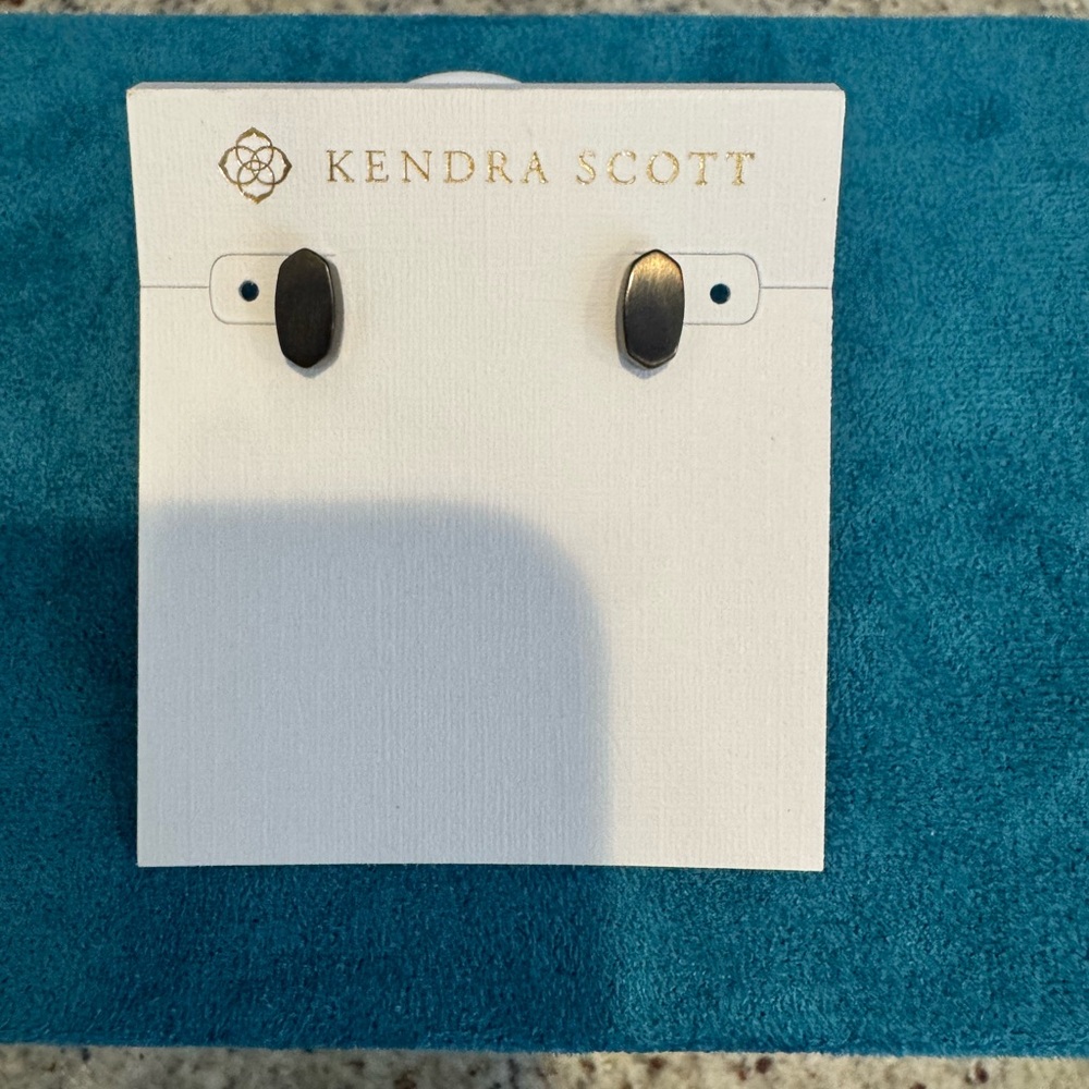 Kendra Scott Barrett  Stud Earrings gunmetal